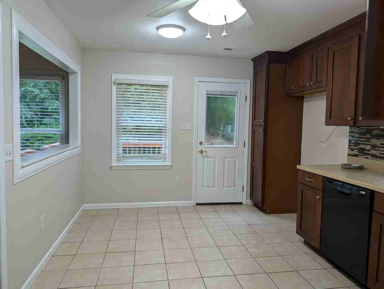 9707 Covedale Dr - Photo 7 of 24