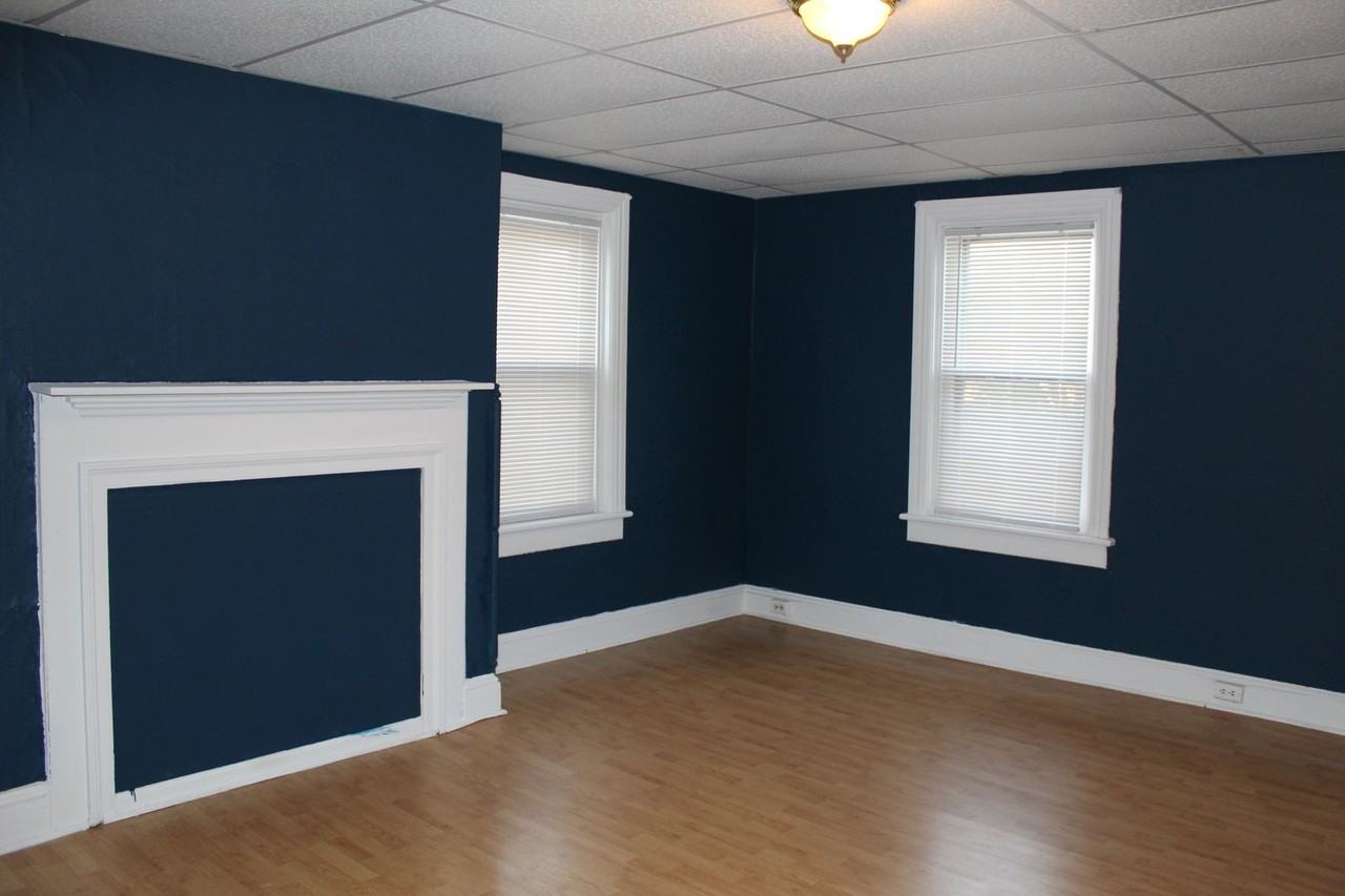 162 N Carlisle St - Photo 3 of 12