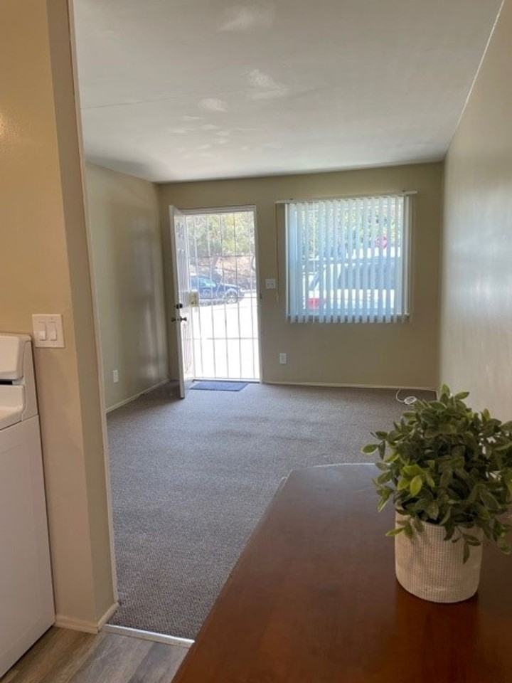 4453 West 159th Street - Photo 2 of 13