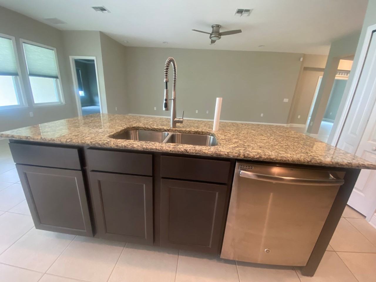 1733 Sw 38th Ln - Photo 5 of 32