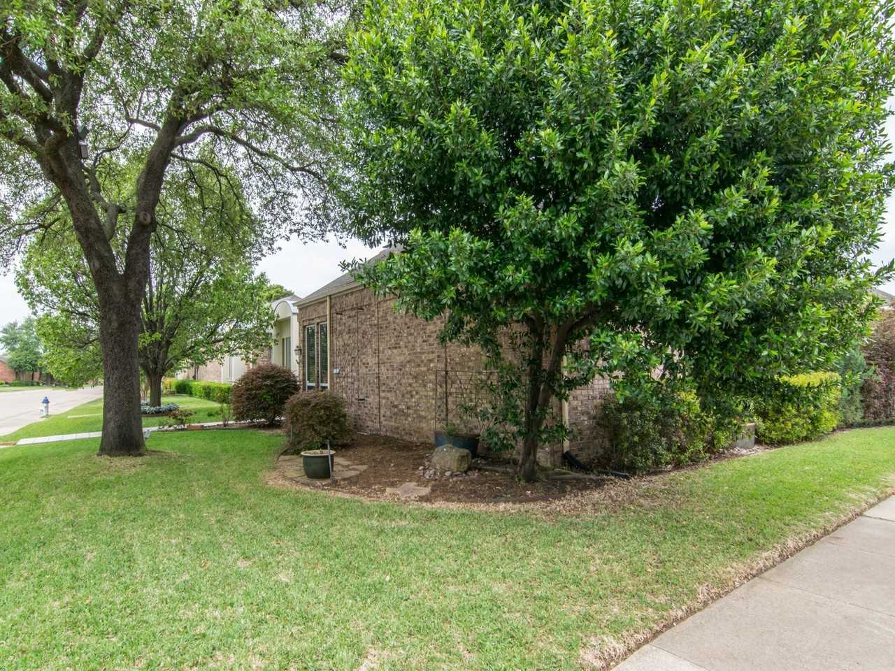 3215 San Sebastian Dr - Photo 3 of 24