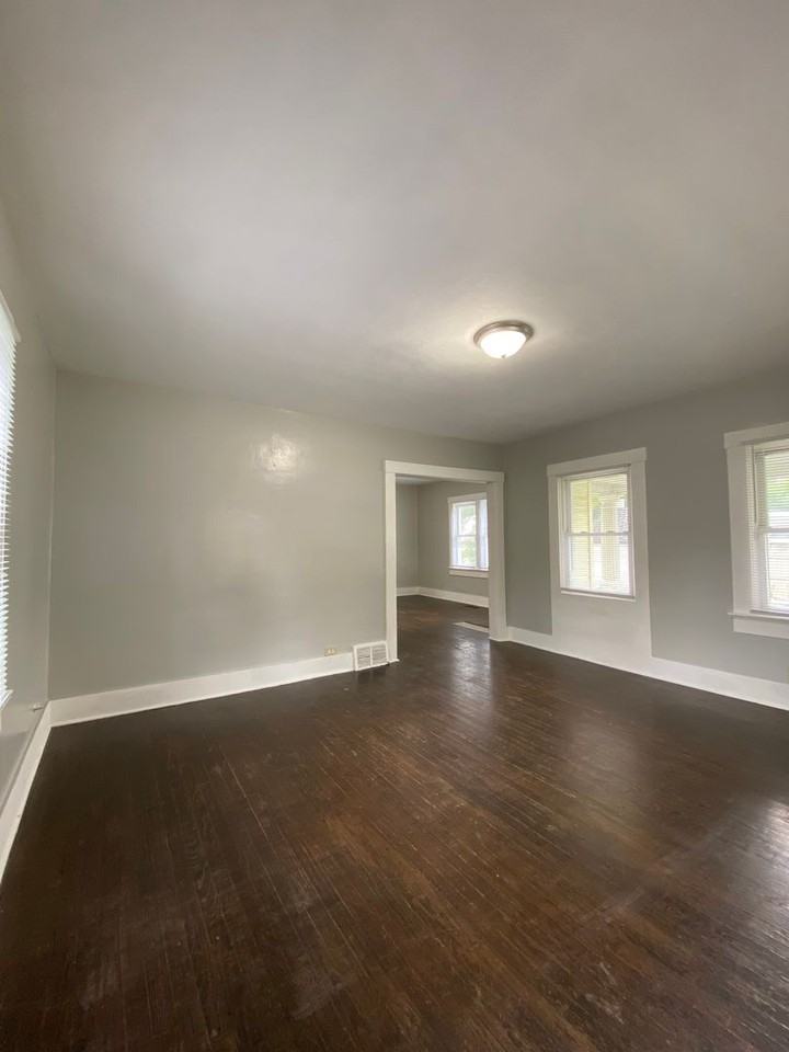 615 W Wilkinson St - Photo 3 of 23