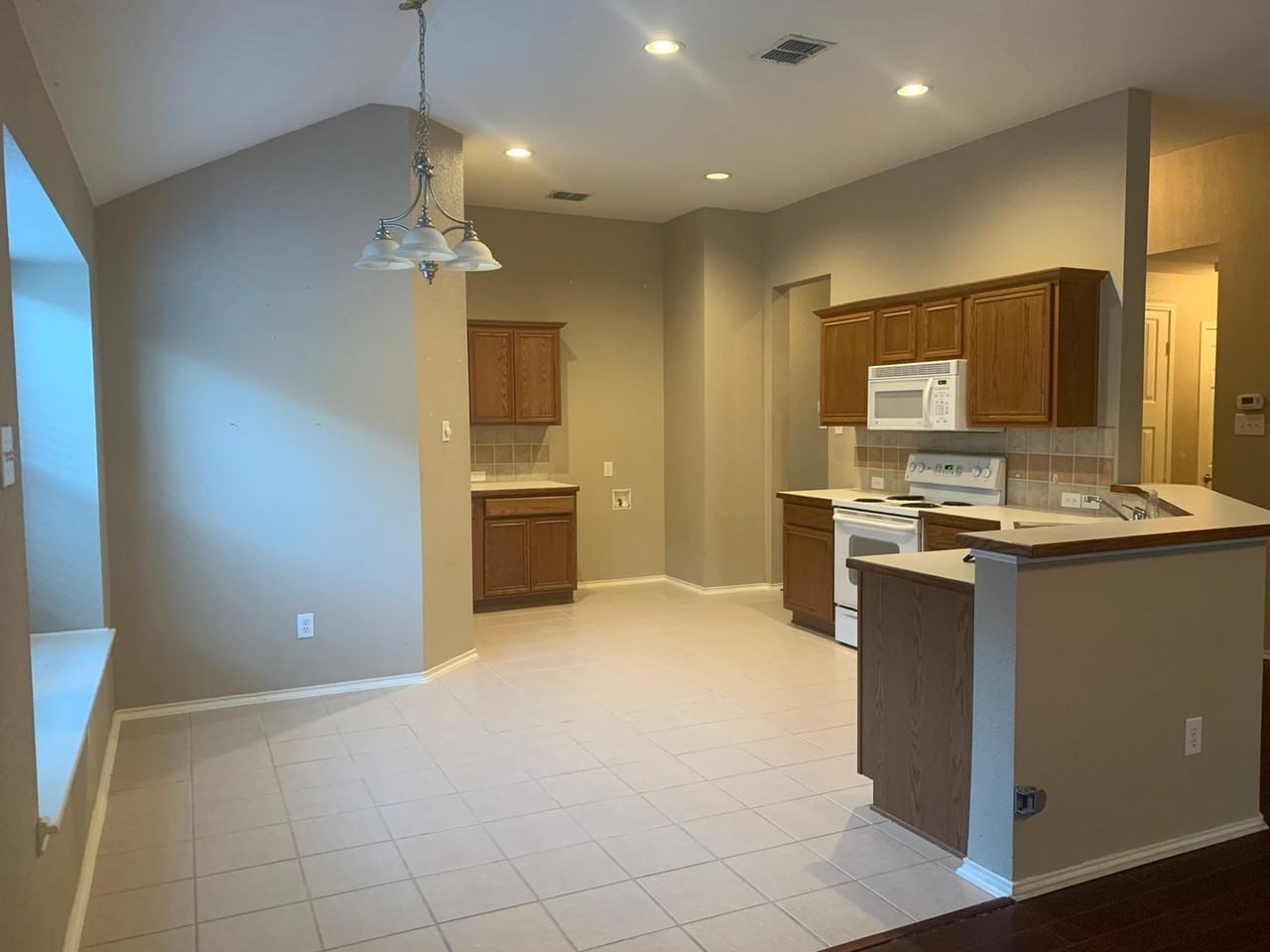 12145 Toffee St - Photo 2 of 28