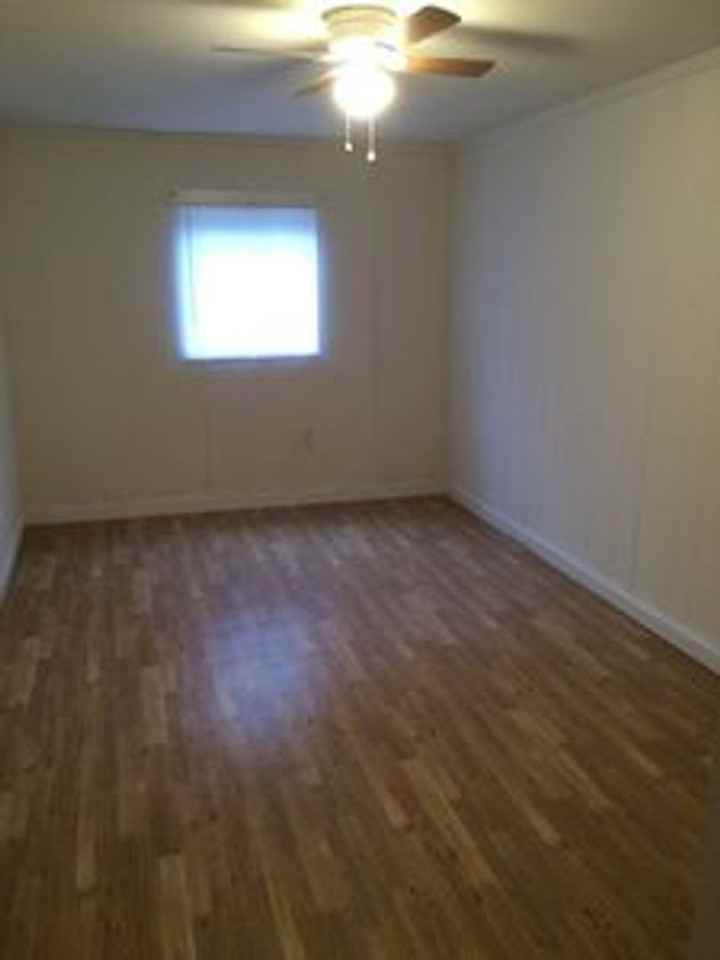 1126 N 34th St - Photo 4 of 16