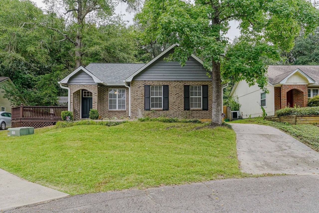 1537 Cinnamon Bear Cir - Photo 2 of 34