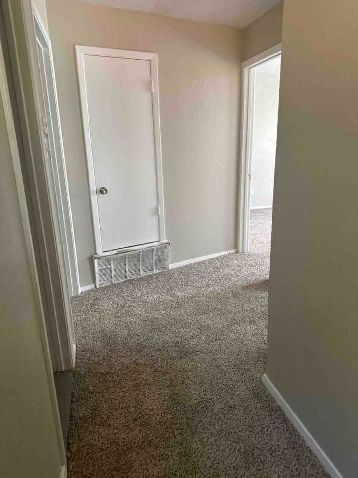 506A E Belt Line Rd - Photo 4 of 10