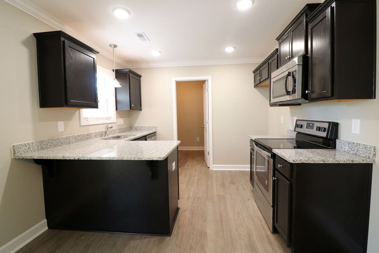 16 Willglow St - Photo 3 of 22