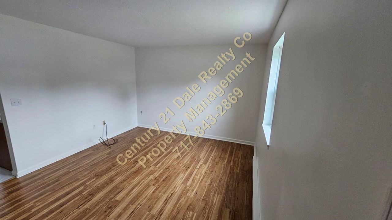 2334 Middle St - Photo 2 of 9