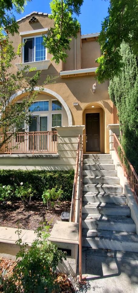 571 Moreland Way - Photo 2 of 29