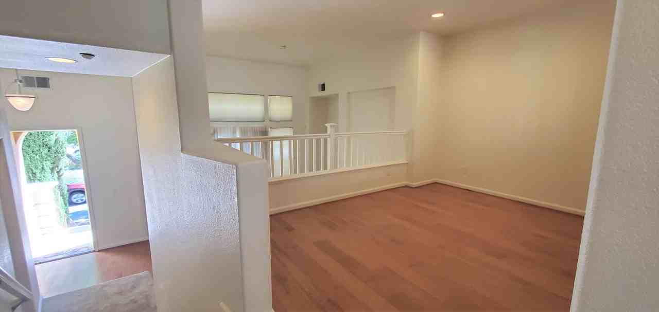 571 Moreland Way - Photo 4 of 29