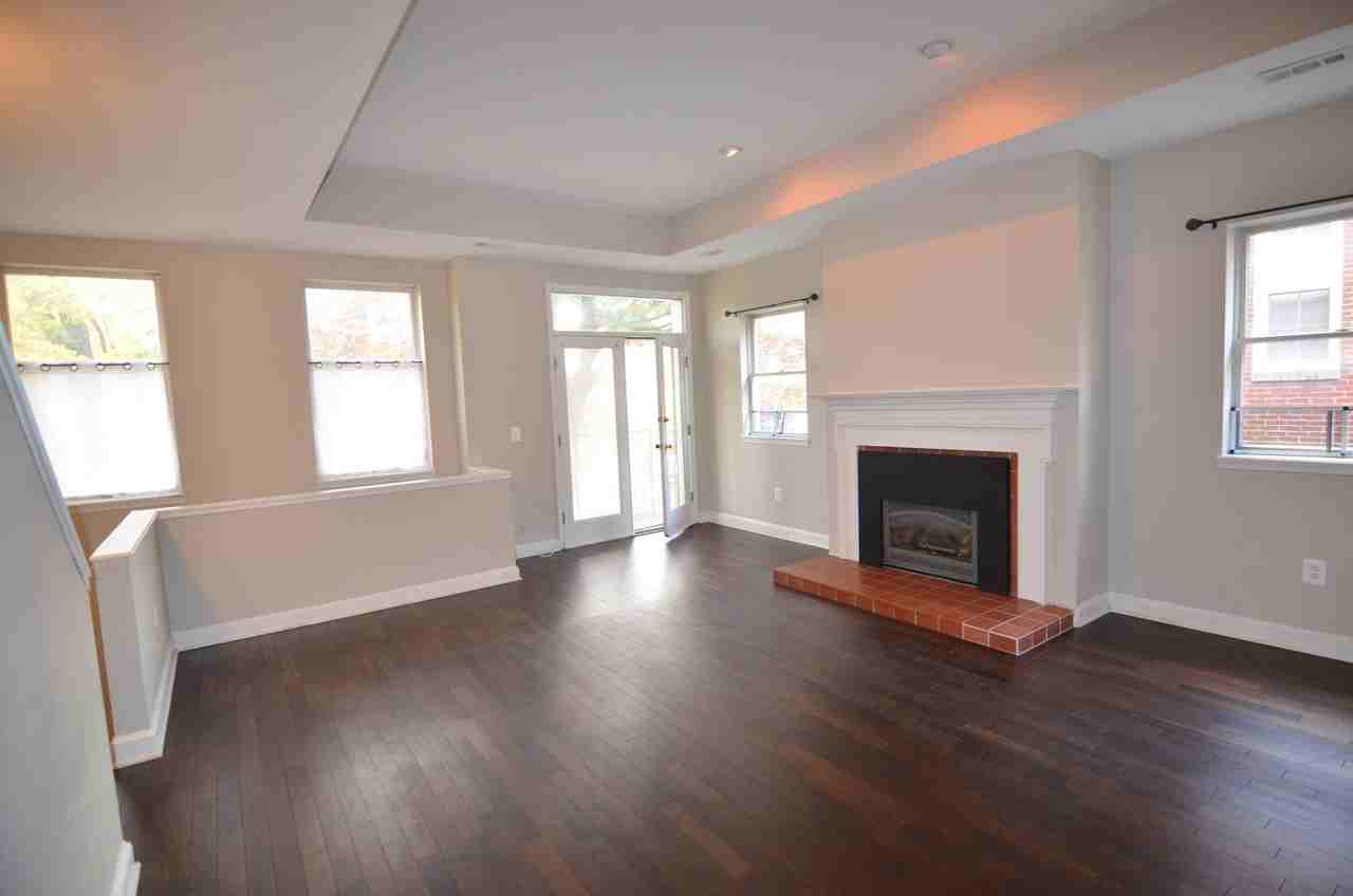 1806 Thames St. - Photo 2 of 37