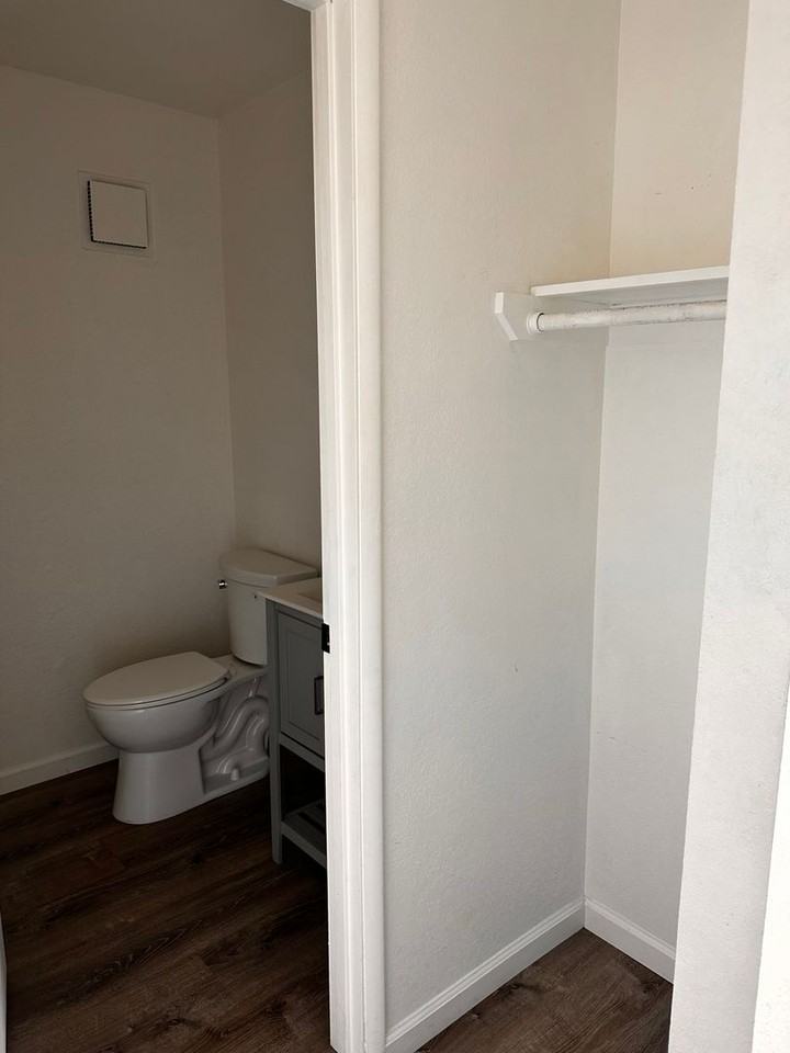 1905 8th Street - Photo 3 of 17