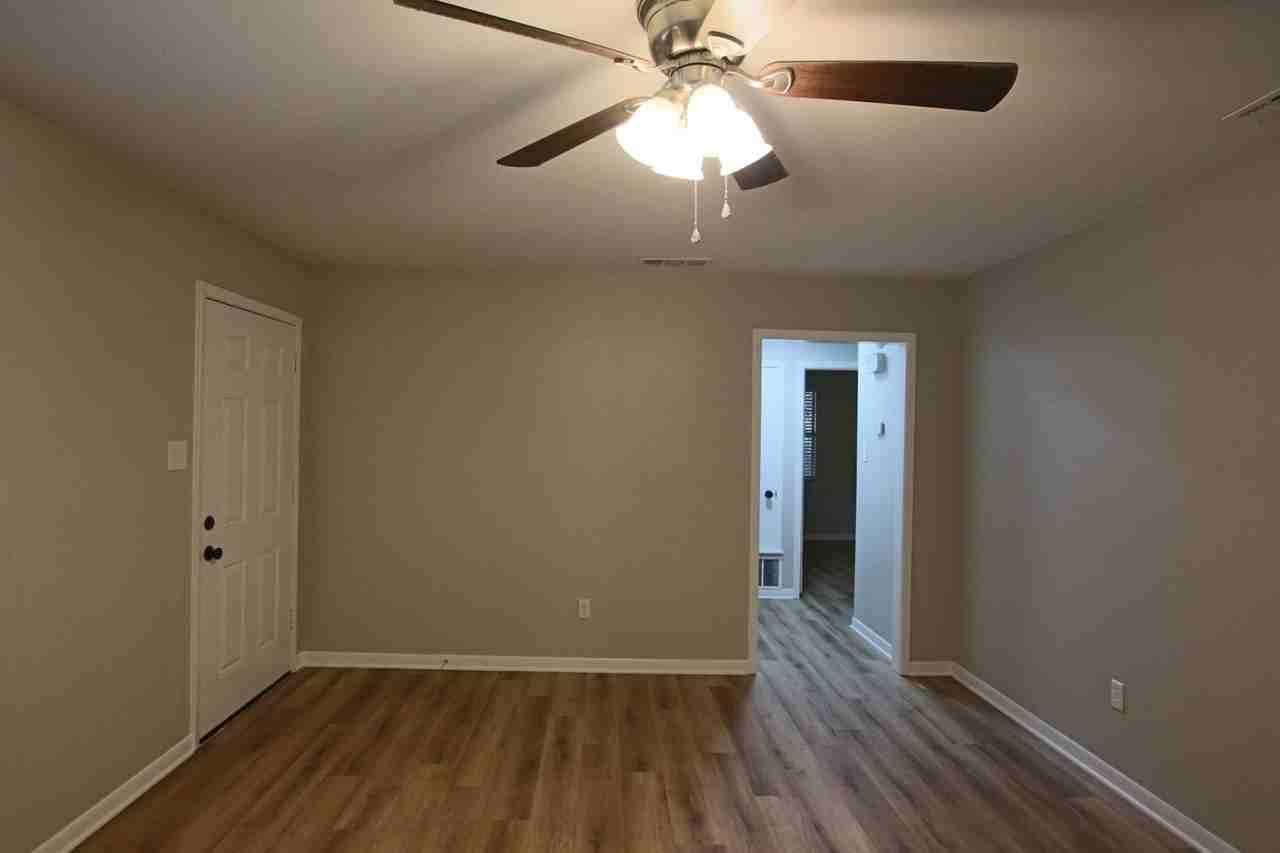 1316 S Donnybrook Ave - Photo 2 of 19