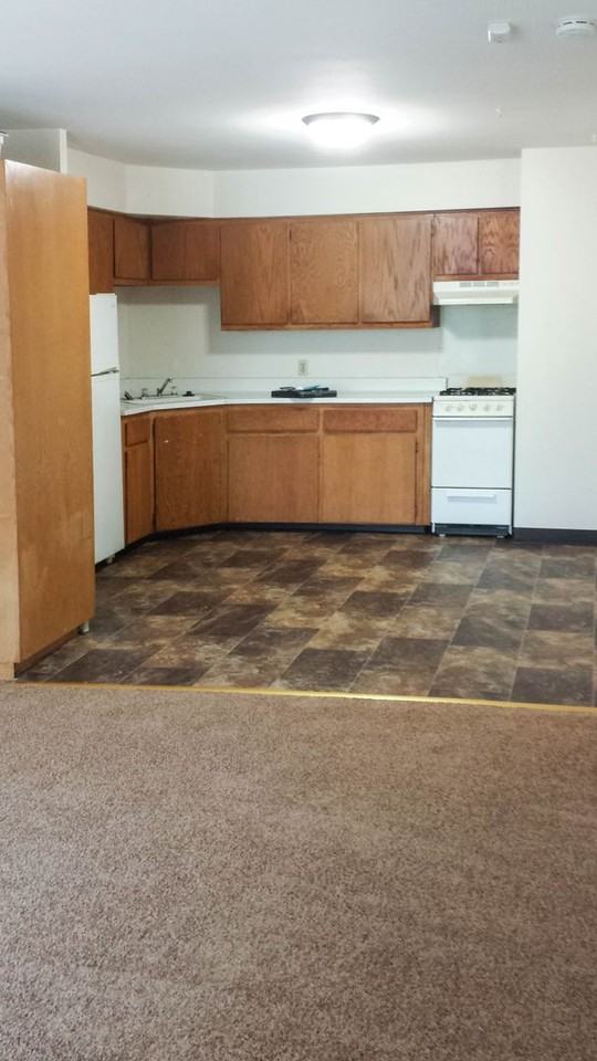 Port Vista Apartments - Photo 4 of 11