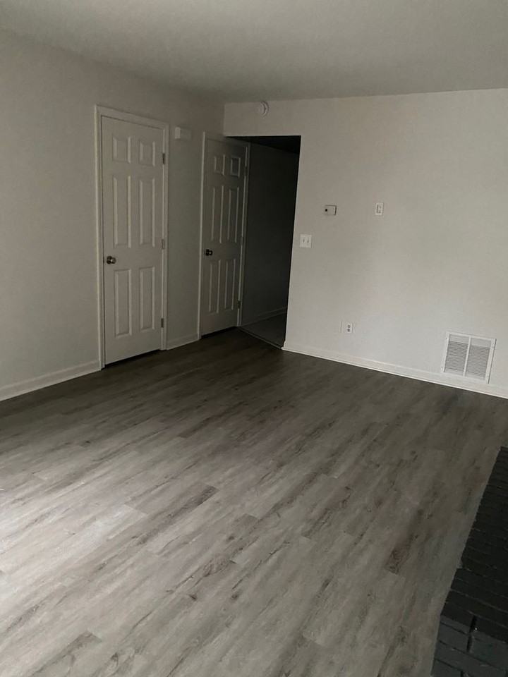 1252 Marywood Ct - Photo 3 of 17