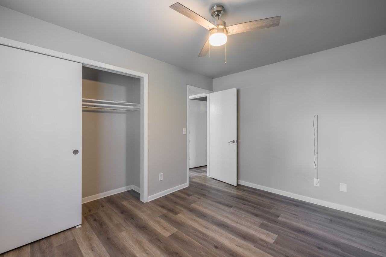 125 Indiana Ave - Photo 2 of 10