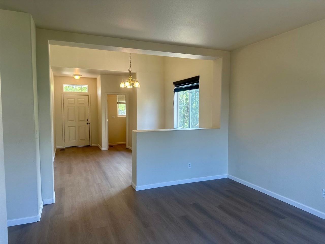 5911 Sapphire Ridge Ct - Photo 3 of 16