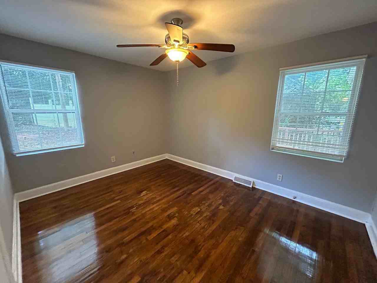 2849 Cowles Rd - Photo 2 of 6
