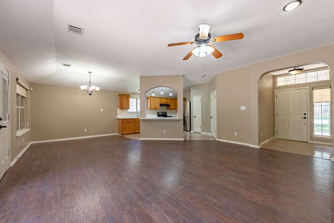 12520 Wethersby Way - Photo 4 of 22