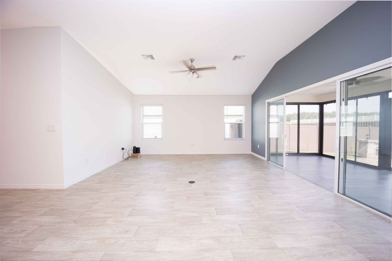 11305 Stewart Loop - Photo 3 of 26