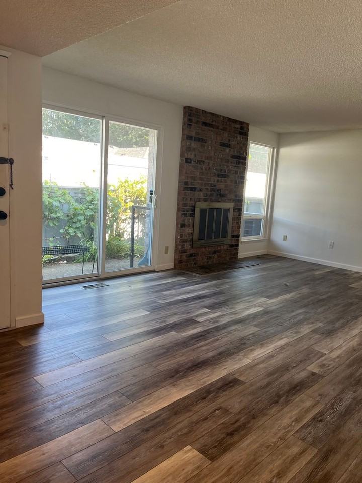 8628 Onyx Dr Sw #A - Photo 6 of 10