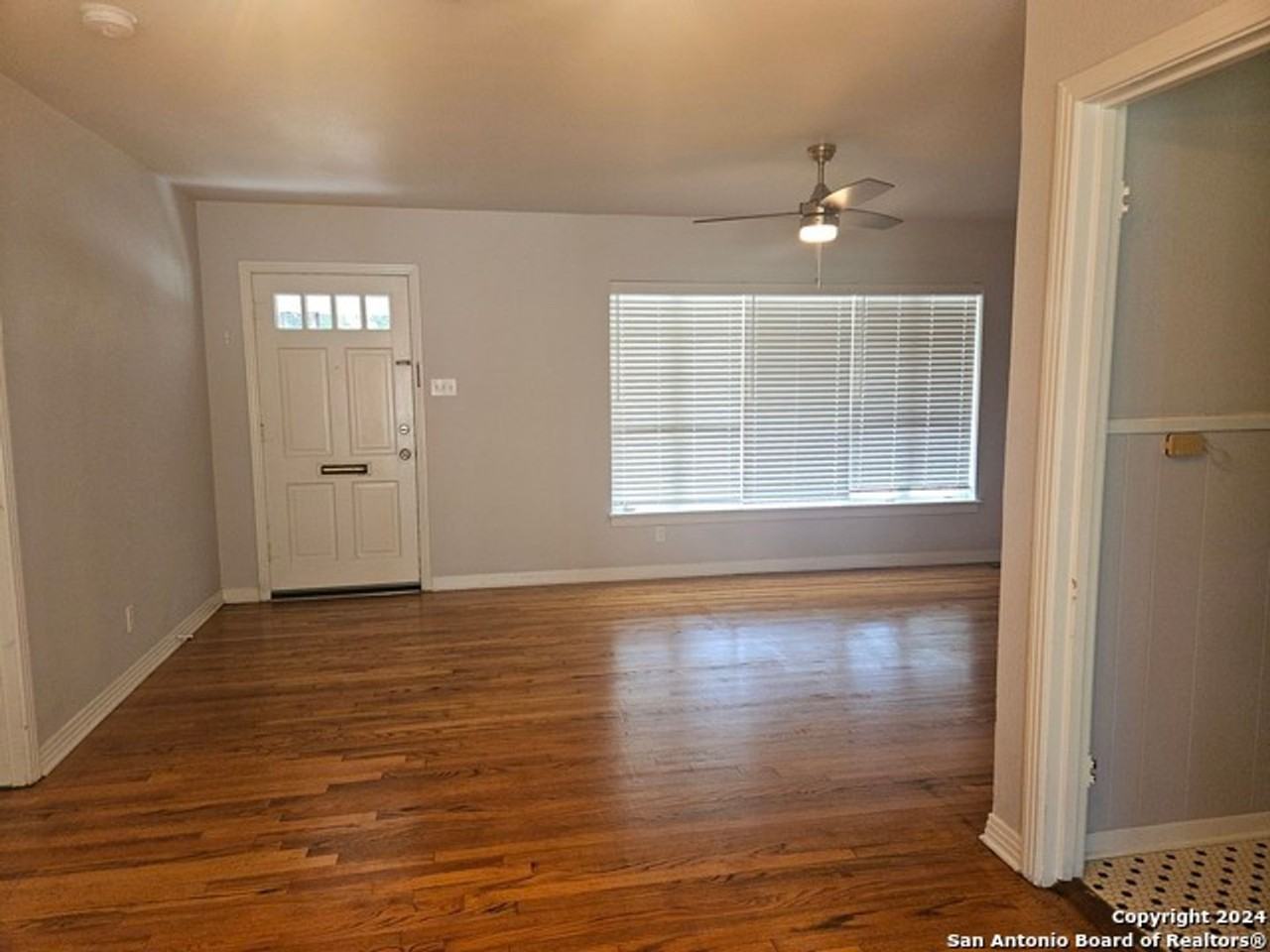 131 Bethany Pl - Photo 2 of 15