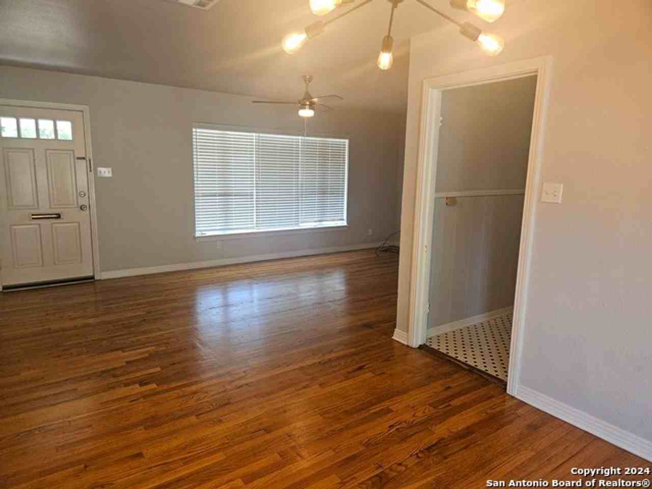 131 Bethany Pl - Photo 6 of 15