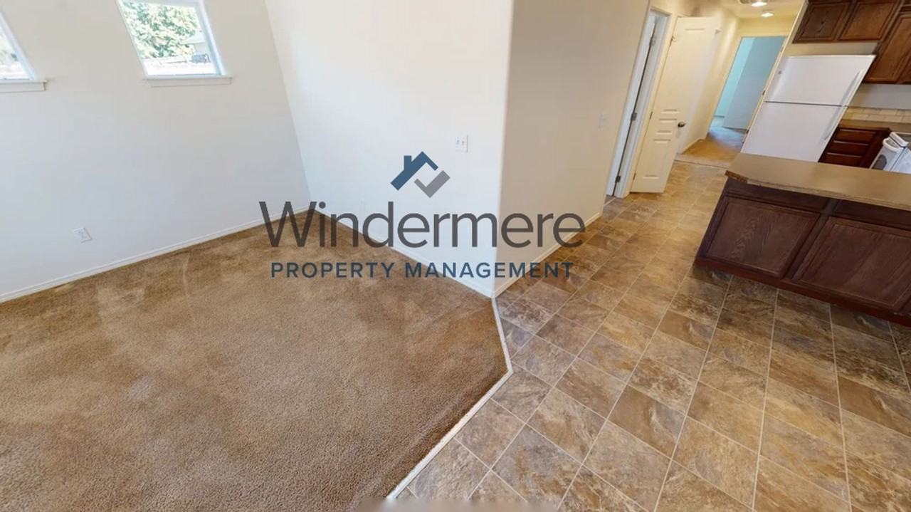 1905 S Bernard St - Photo 3 of 14