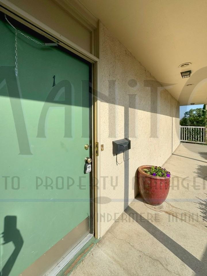 Rockwood Blvd. 24 E - Photo 2 of 27