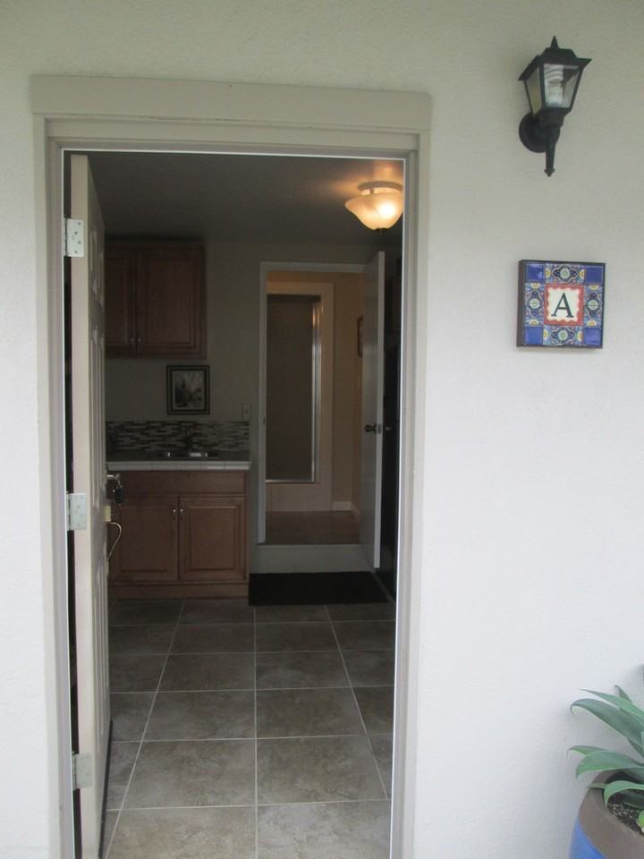 s20001 - Photo 2 of 8