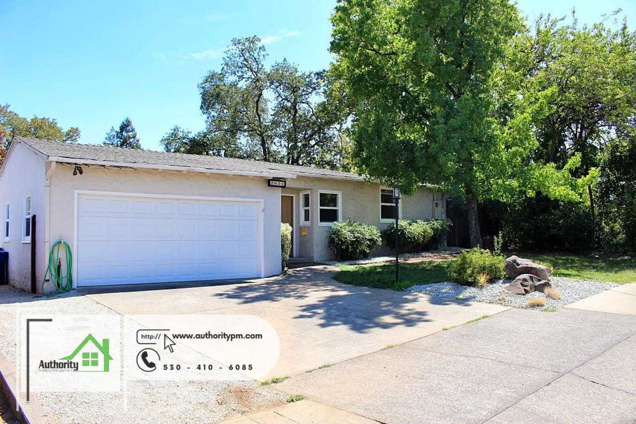 2651 Foothill Blvd - Photo 3 of 32