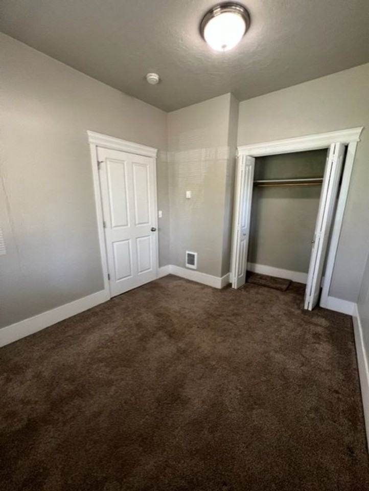 1337 Jefferson St - Photo 7 of 23