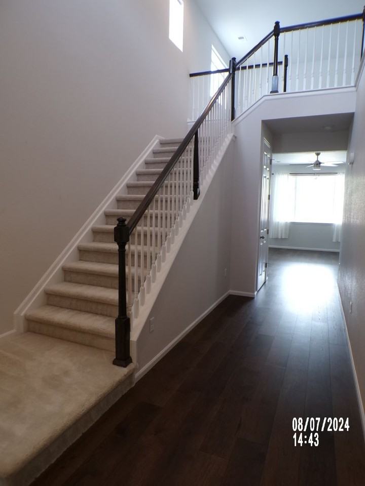 979 Oleander St - Photo 7 of 35