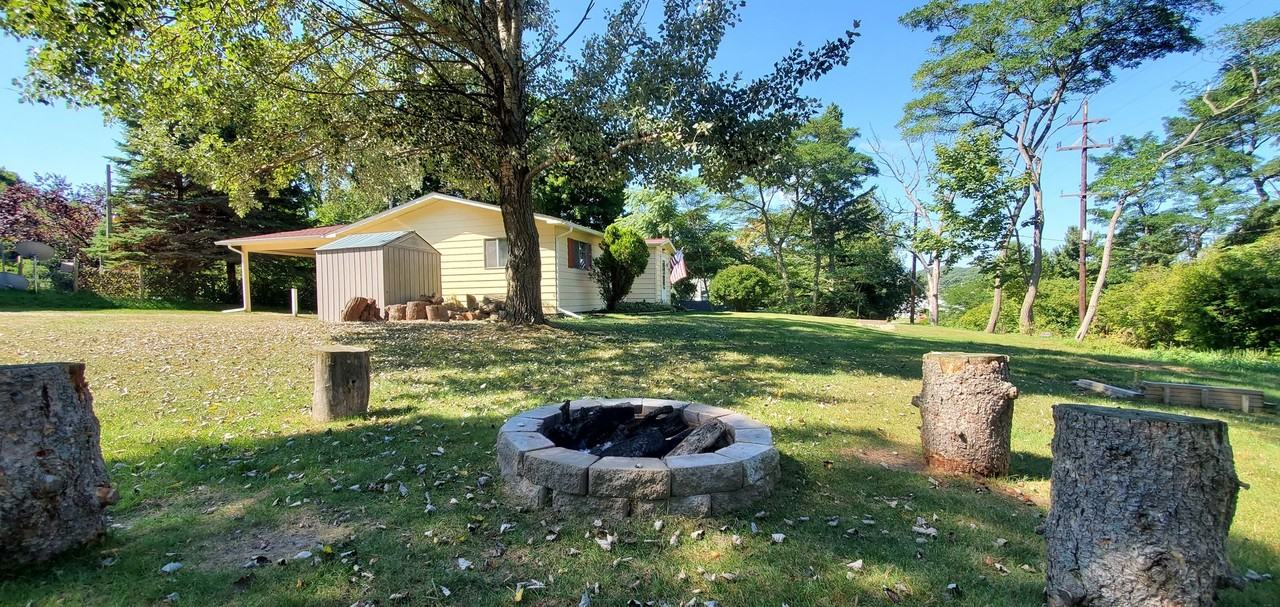 1320 Main St - Photo 3 of 20