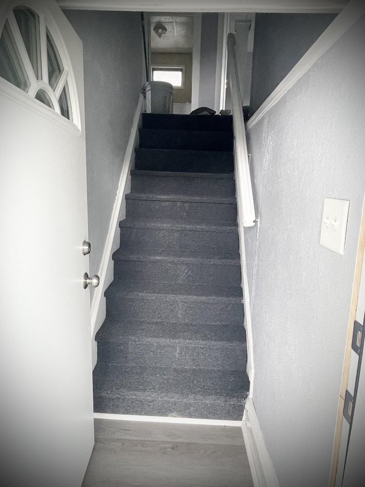 211 Oak St #2 - Photo 3 of 13