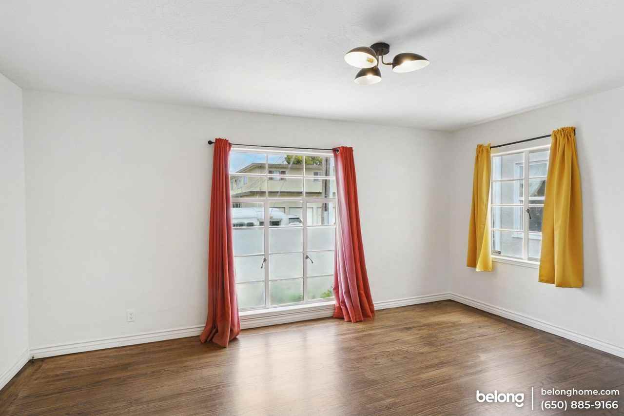 2826 76th Ave - Photo 2 of 19