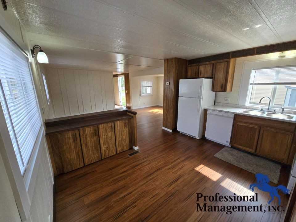 1008 Sunhaven Dr - Photo 2 of 8