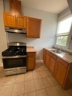 529 Day Ave - Photo 2 of 11