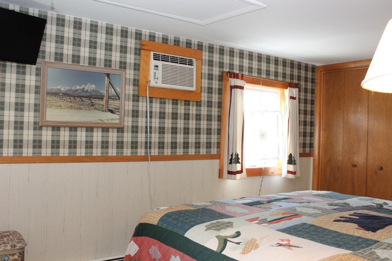 318 Paradise Dr - Photo 5 of 36