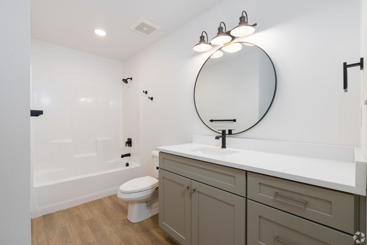 102 E Farwell Rd #216 - Photo 3 of 9