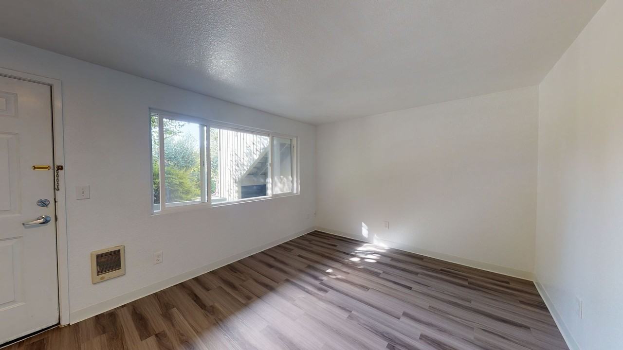 Bayview (105) - Photo 4 of 31