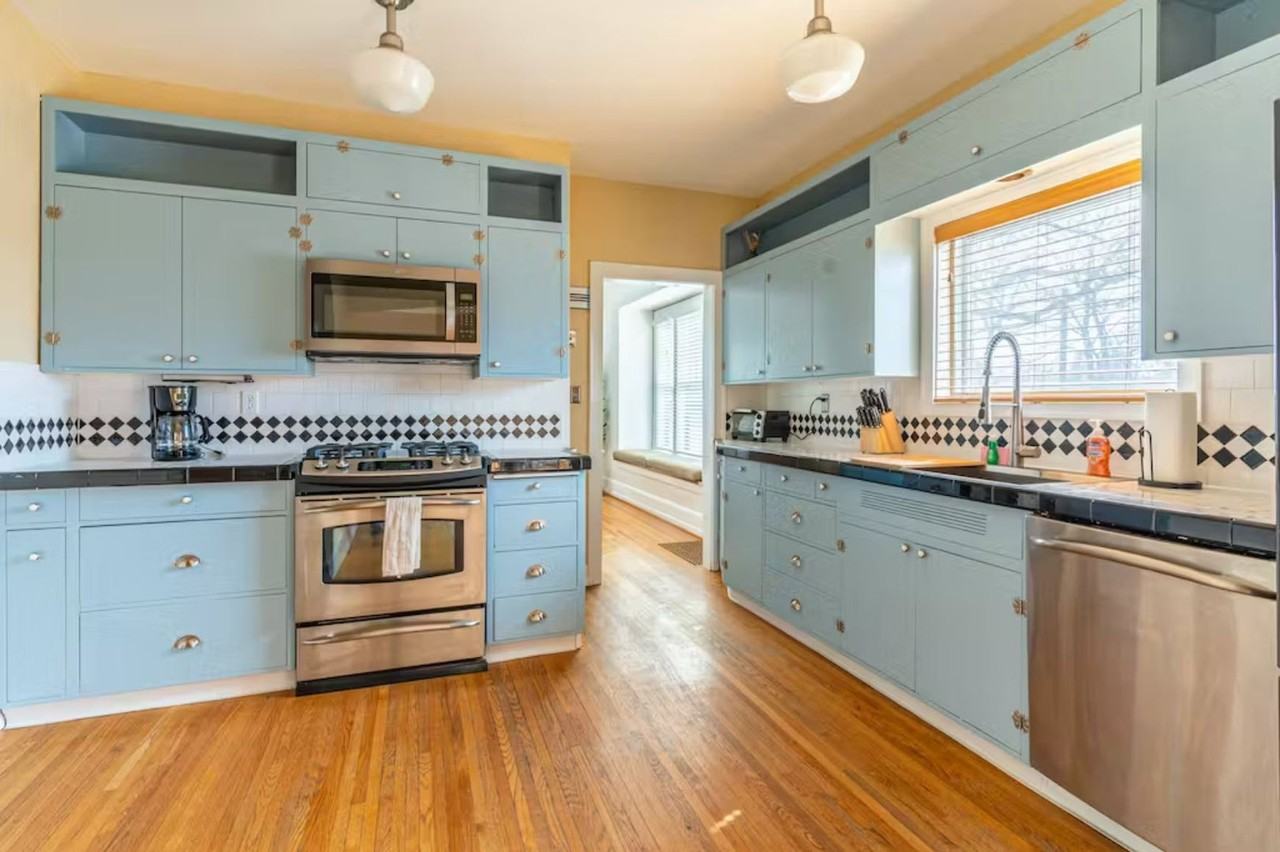 1046 3rd Ave E - Photo 2 of 35