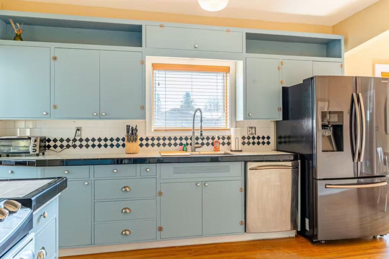 1046 3rd Ave E - Photo 5 of 35