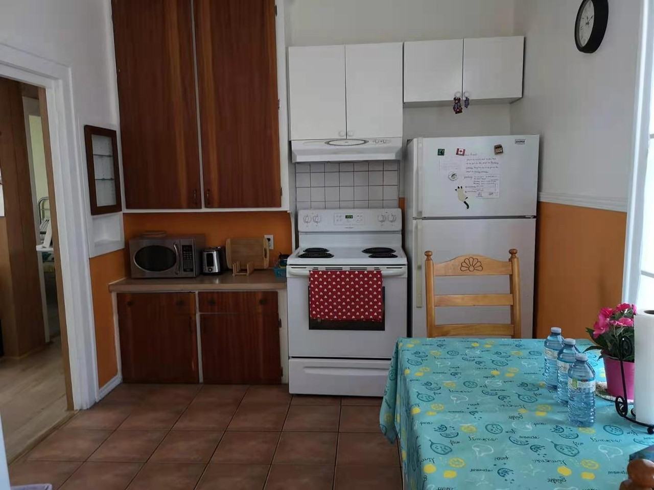 1925 Rue Saint-Clément #1 - Photo 2 of 8