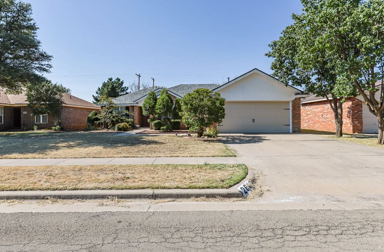 2609 80th St - Photo 2 of 21