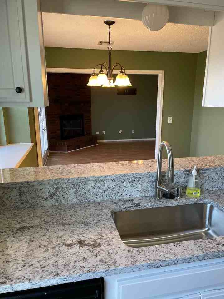 100 W Roanoke St - Photo 4 of 34