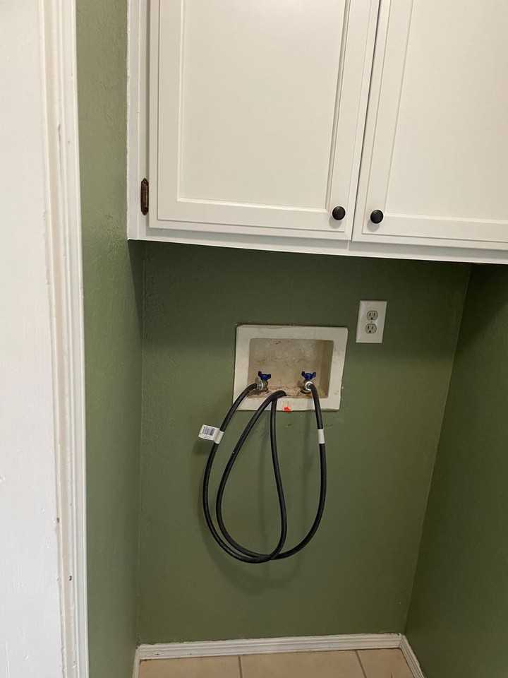 100 W Roanoke St - Photo 7 of 34
