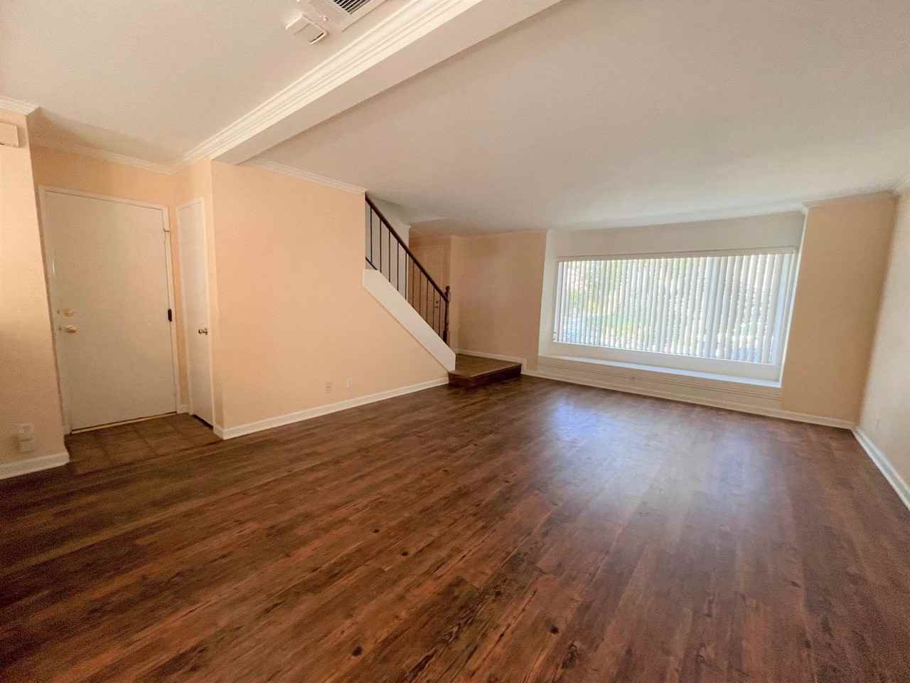 1206 Llama Ct - Photo 4 of 29