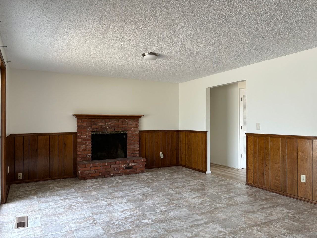 4473 Lance Ct Ne - Photo 2 of 17