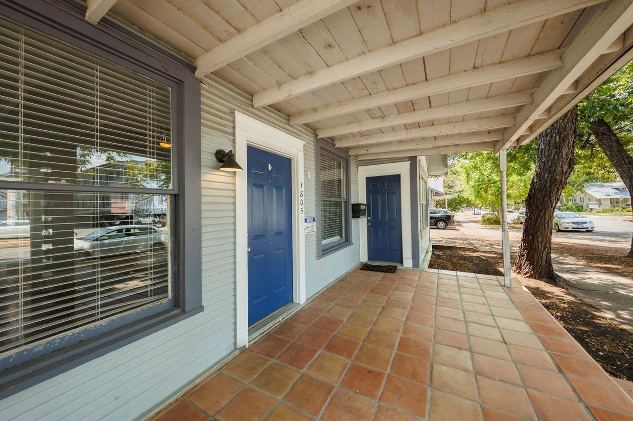 1805 Nueces St - Photo 6 of 37